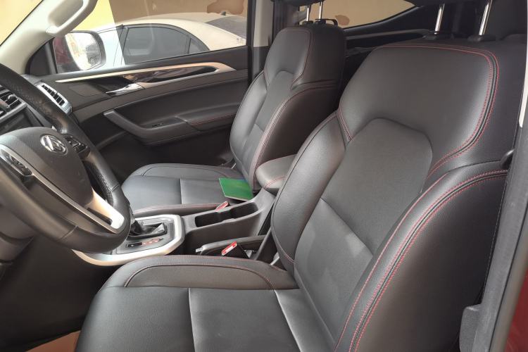 Used SAIC MAXUS T60 2017 2.0T Gasoline Automatic 4x4 High-Profile Luxury Standard Cab Left Front Seat