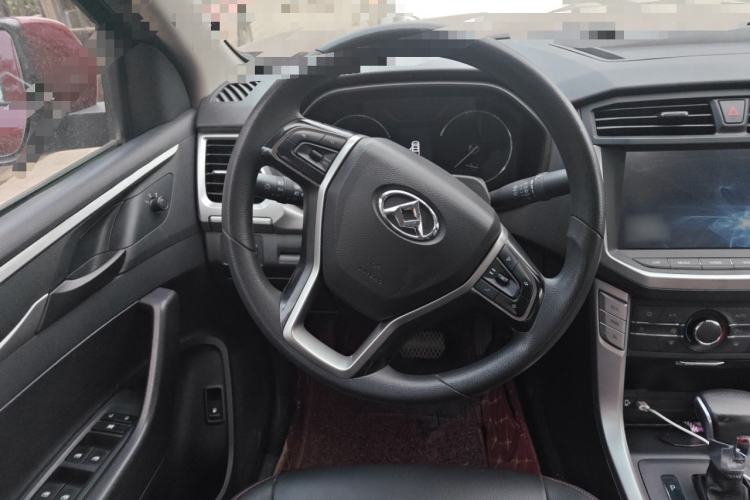 Used SAIC MAXUS T60 2017 2.0T Gasoline Automatic Two-Wheel Drive High-Ride Elite Standard Cabin Steering Wheel