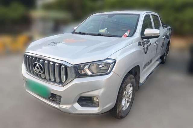 Used SAIC MAXUS T60 2017 2.0T Gasoline Automatic Two-Wheel Drive High-Ride Elite Model with Extended Cabin