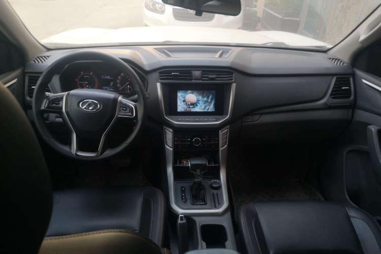 Used SAIC MAXUS T60 2017 2.8T Diesel Automatic 4x4 High-Ride Comfort Plus Long-Body Emission Standard V Center Console
