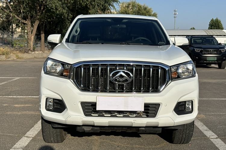 Used SAIC MAXUS T60 2017 2.0T Gasoline Automatic 4x4 High-Ride Elite Standard Cabin Exterior 1