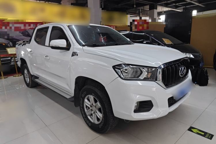 Used SAIC MAXUS T60 2017 2.8T Diesel Automatic 4x4 High-Ride Comfort Edition Standard Cabin China V Emission Standard Exterior 1