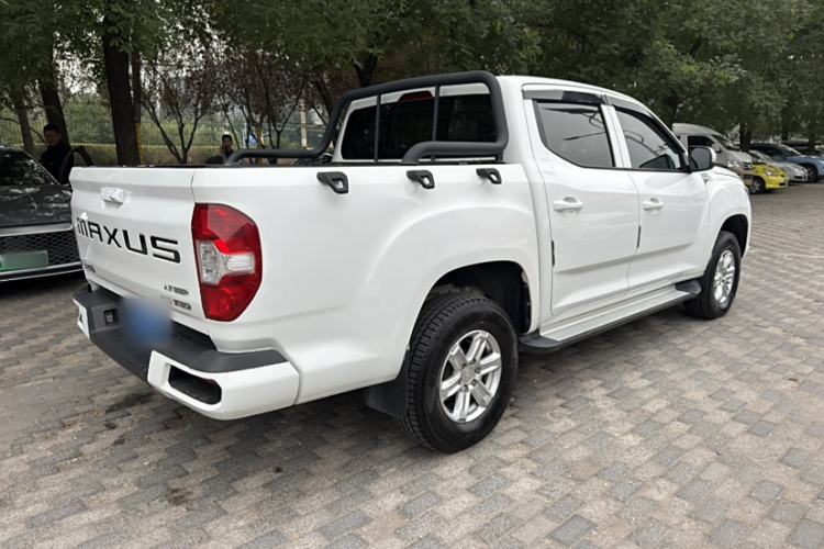Used SAIC MAXUS T60 2017 2.0T Gasoline Automatic Two-Wheel Drive High-Ride Elite Standard Cabin Exterior 4