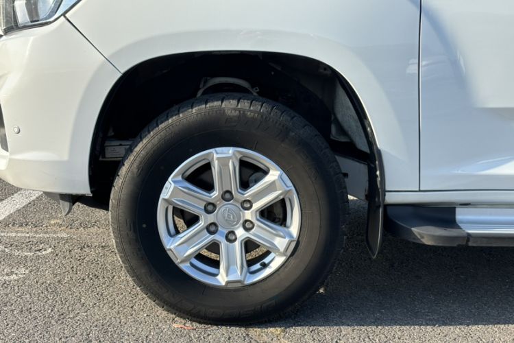 Used SAIC MAXUS T60 2017 2.0T Gasoline Automatic 4x4 High-Ride Elite Standard Cabin Exterior 6