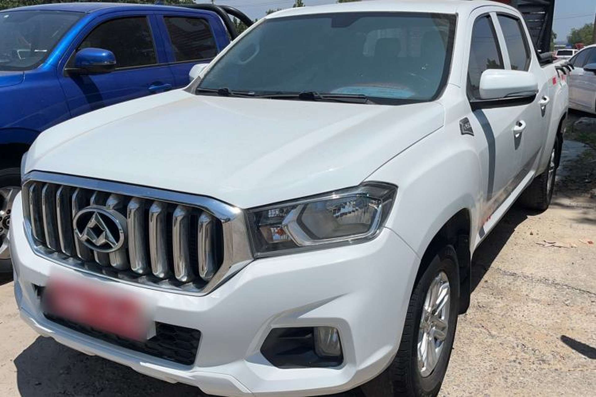 Used SAIC MAXUS T60 2017 2.8T Diesel Automatic 4x4 High-Ride Elite Long-Body China V Standard Front Left 45 Deg