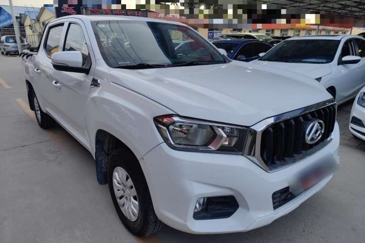 Used SAIC MAXUS T60 2017 2.4L Gasoline Manual Transmission Two-Wheel Drive Low-Profile Comfort Edition Standard Cabin Front Right 45 Deg