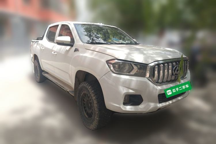 Used SAIC MAXUS T60 2017 2.0T Gasoline Automatic 4x4 High-Ride Elite Standard Cabin Front Right 45 Deg