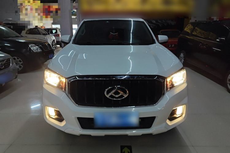 Used SAIC MAXUS T60 2017 2.8T Diesel Automatic 4x4 High-Ride Comfort Edition Standard Cabin China V Emission Standard Front