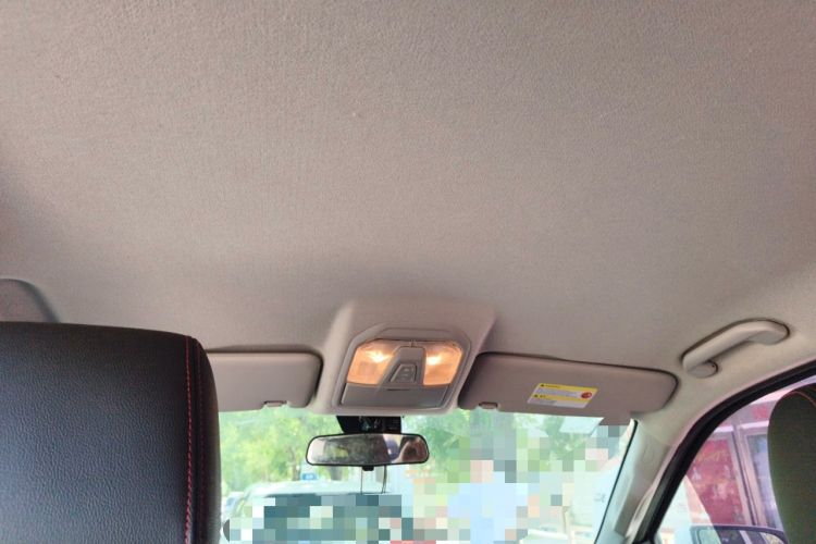 Used SAIC MAXUS T60 2017 2.0T Gasoline Automatic Two-Wheel Drive High-Ride Comfort-Grade Standard Cabin Headliner