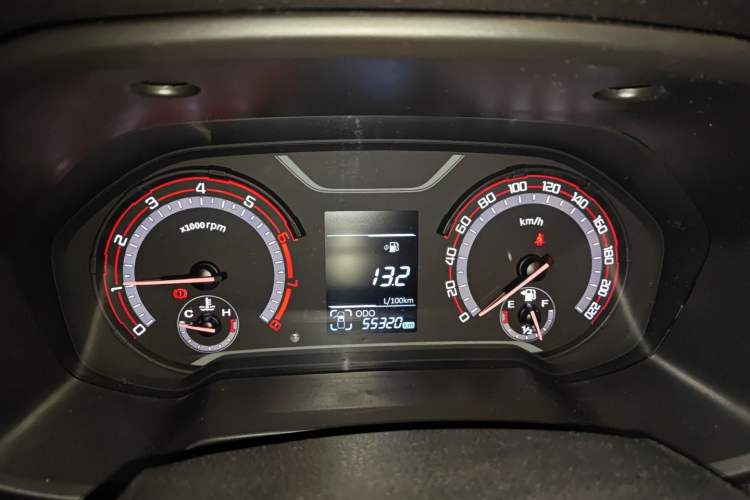 Used SAIC MAXUS T60 2017 2.4L Gasoline Manual Transmission Two-Wheel Drive High Ground Clearance Comfort Edition Standard Cabin Instrument Cluster