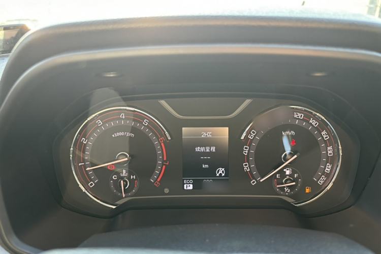 Used SAIC MAXUS T60 2017 2.0T Gasoline Automatic 4x4 High-Ride Elite Standard Cabin Instrument Cluster