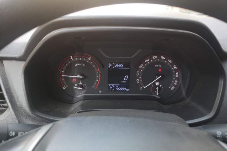 Used SAIC MAXUS T60 2017 2.8T Diesel Automatic 4x4 High-Ride Comfort Plus Long-Body Emission Standard V Instrument Cluster