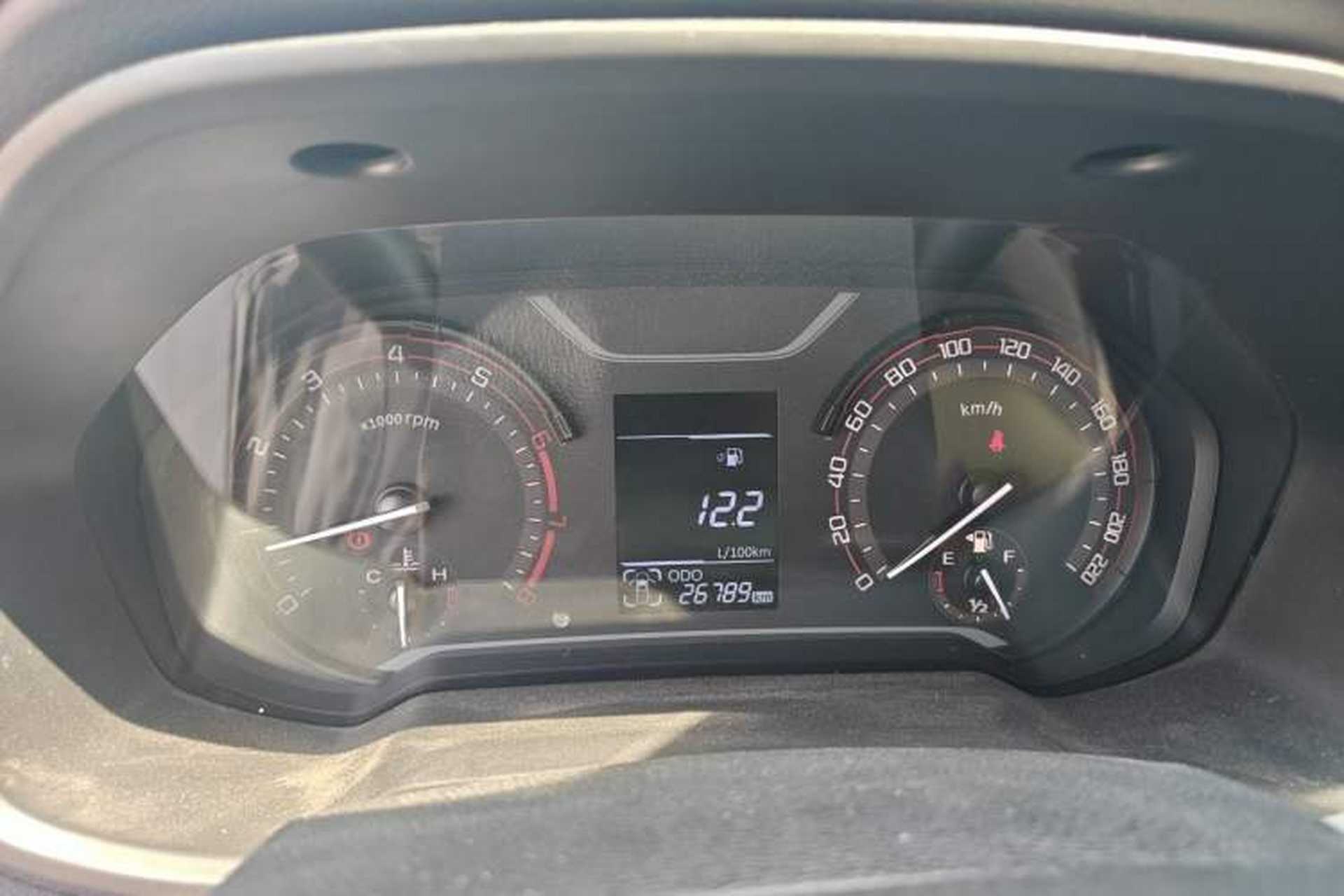 Used SAIC MAXUS T60 2017 2.4L Gasoline Manual Transmission Two-Wheel Drive High Ground Clearance Comfort Edition Standard Cabin Instrument Cluster