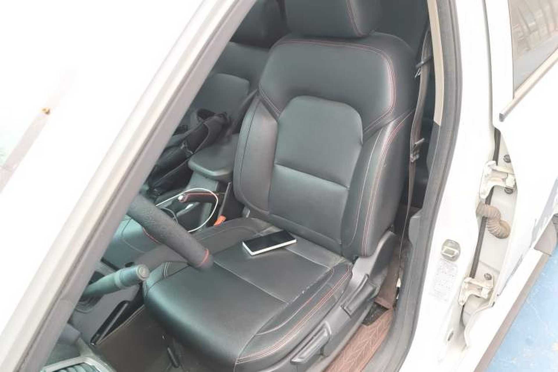 Used SAIC MAXUS T60 2017 2.0T Gasoline Automatic 4x4 High-Ride Elite Standard Cabin Left Front Seat