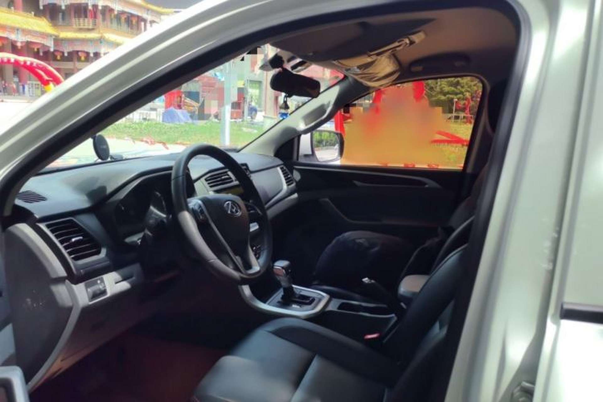 Used SAIC MAXUS T60 2017 2.0T Gasoline Automatic Two-Wheel Drive High-Ride Comfort-Grade Standard Cabin Left Front Seat