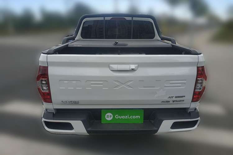 Used SAIC MAXUS T60 2017 2.0T Gasoline Automatic Two-Wheel Drive High-Ride Elite Standard Cabin Rear
