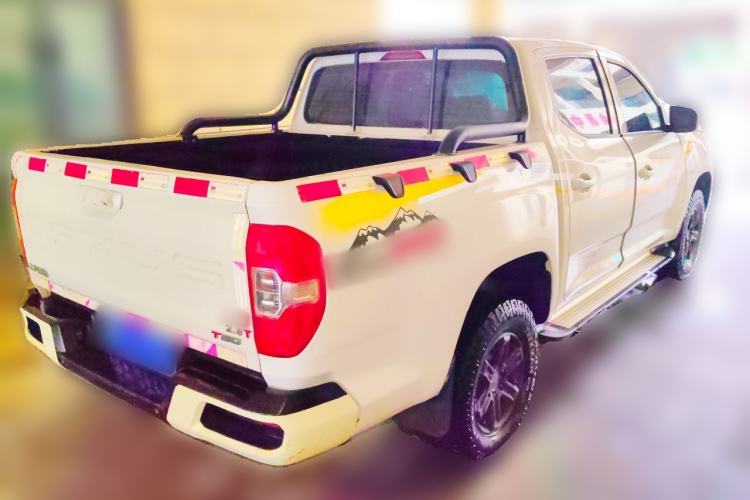 Used SAIC MAXUS T60 2017 2.8T Diesel Automatic 2WD High-Ride Elite Version Standard Cab China V Emission Standard Rear Right 45 Deg