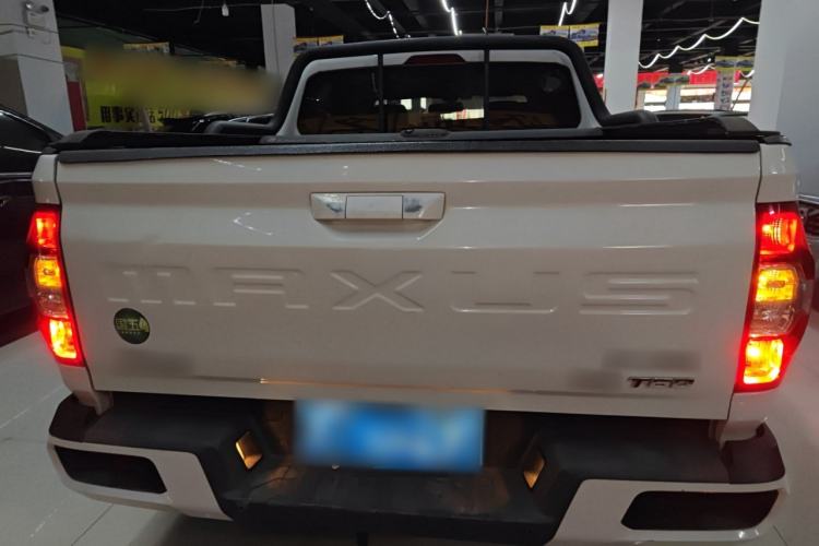 Used SAIC MAXUS T60 2017 2.8T Diesel Automatic 4x4 High-Ride Comfort Edition Standard Cabin China V Emission Standard Rear