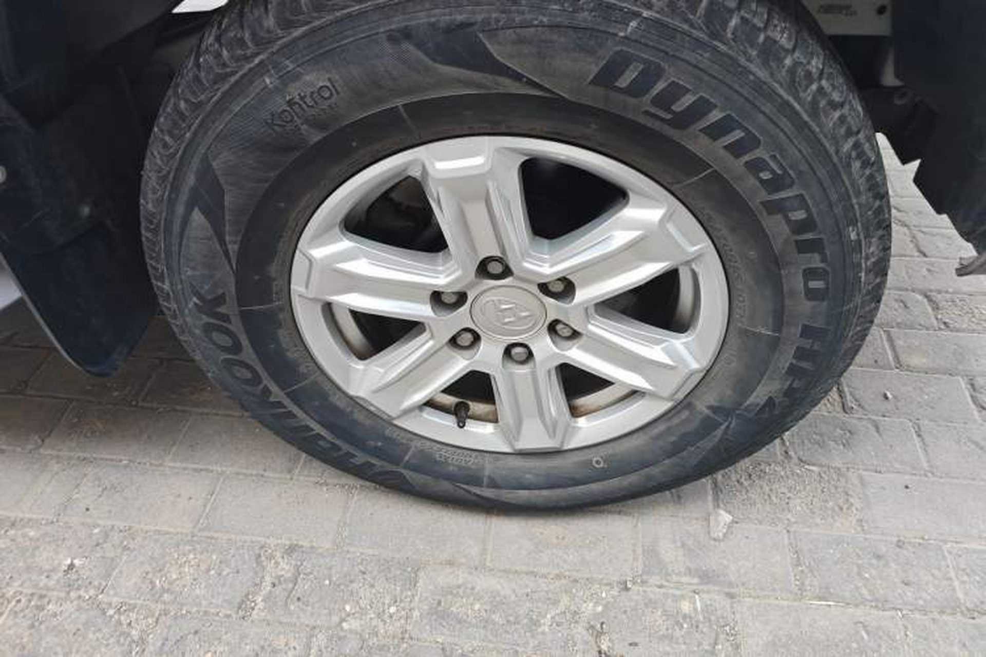 Used SAIC MAXUS T60 2017 2.4L Gasoline Manual Transmission Two-Wheel Drive High Ground Clearance Comfort Edition Standard Cabin Right Front Wheel Hub
