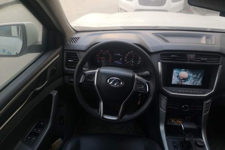 Used SAIC MAXUS T60 2017 2.8T Diesel Automatic 4x4 High-Ride Comfort Plus Long-Body Emission Standard V Steering Wheel