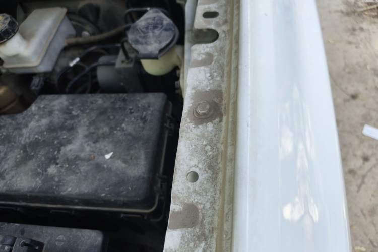 Used SAIC MAXUS T60  Engine Bay Left