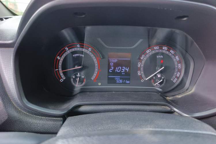 Used SAIC MAXUS T60 2019 2.4L Gasoline Manual Two-Wheel-Drive High-Ride Pioneer Edition Standard Cab Instrument Cluster