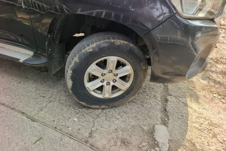 Used SAIC MAXUS T60 2019 2.4L Gasoline Manual Two-Wheel-Drive High-Ride Pioneer Edition Standard Cab Right Front Wheel Hub