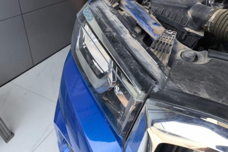 Used SAIC MAXUS T60  Engine Bay Right