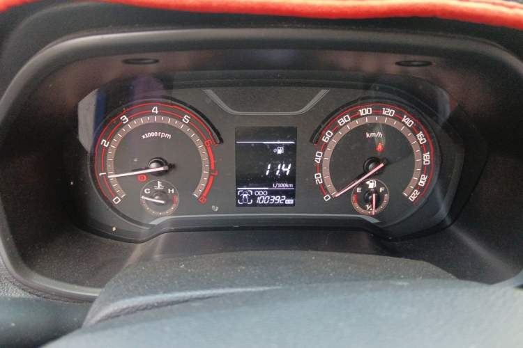 Used SAIC MAXUS T60 2019 2.4L Gasoline Manual Two-Wheel-Drive High-Ride Pioneer Edition Standard Cab Instrument Cluster