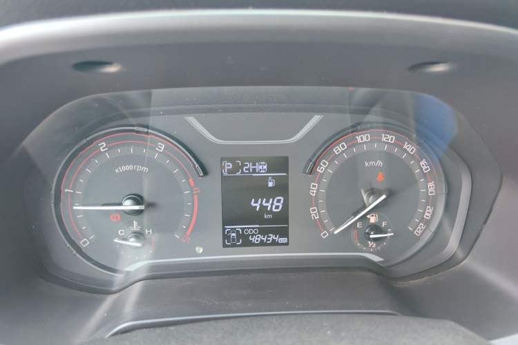 Used SAIC MAXUS T60 2019 2.8T Diesel Automatic 4x4 High-Ride Pioneer Edition Long-Body Emission Standard V Instrument Cluster