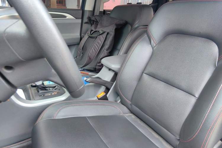 Used SAIC MAXUS T60 2019 2.8T Diesel Automatic 4x4 High-Ride Pioneer Edition Long-Body Emission Standard V Left Front Seat