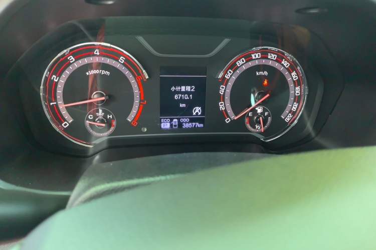Used SAIC MAXUS T60  Odometer Close Up