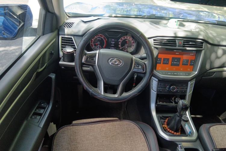 Used SAIC MAXUS T60 2019 2.4L Gasoline Manual 4x4 High-Profile Pioneer Edition Standard Cabin Steering Wheel