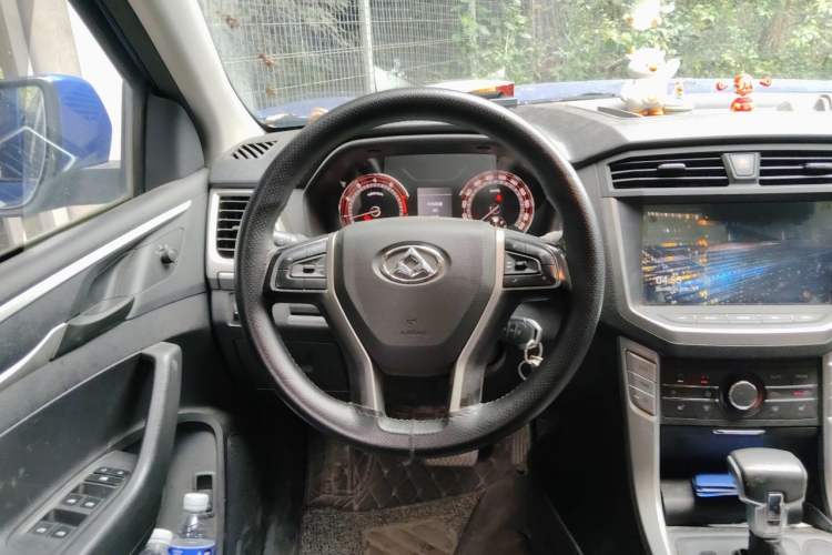 Used SAIC MAXUS T60 2019 2.0T Gasoline Automatic Two-Wheel Drive High-Profile Elite Version Standard Cabin China VI Standard Steering Wheel