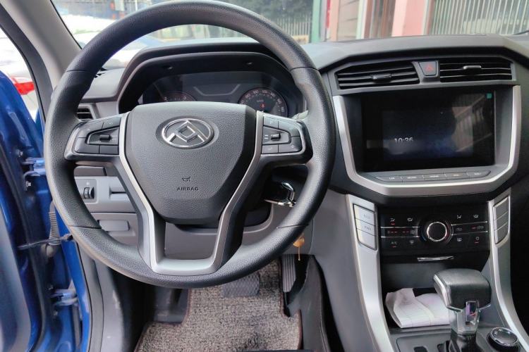 Used SAIC MAXUS T60 2019 2.8T Diesel Automatic 4x4 High-Ride Pioneer Edition Long-Body Emission Standard V Steering Wheel