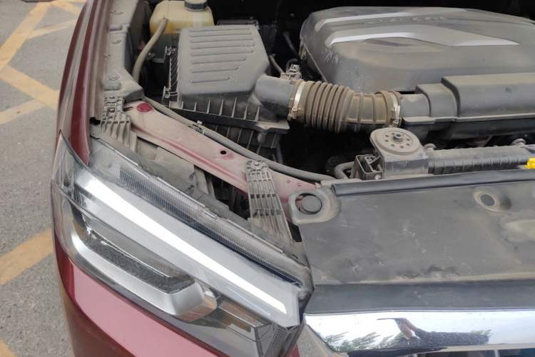 Used SAIC MAXUS T60  Engine Bay Right