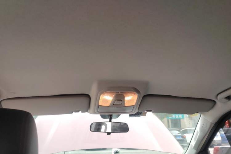 Used SAIC MAXUS T60  Headliner