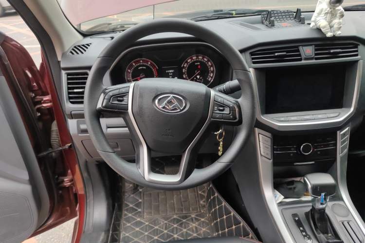 Used SAIC MAXUS T60  Steering Wheel