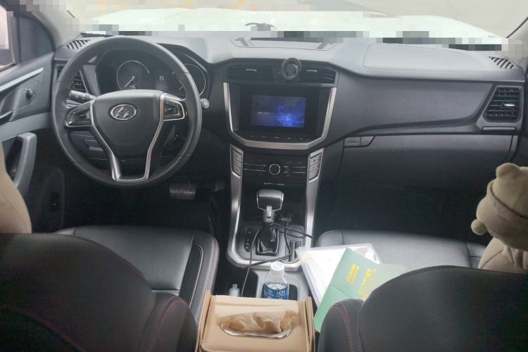Used SAIC MAXUS T60 2019 2.0T Gasoline Automatic Transmission Two-Wheel Drive High Ground Clearance Comfort Edition Standard Cabin China VI Emmission Standards Center Console