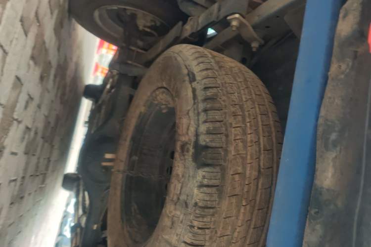 Used SAIC MAXUS T60 2020 2.0T Diesel Automatic 4x4 High-Ride Pioneer Edition Long-Body China VI Chassis Rear