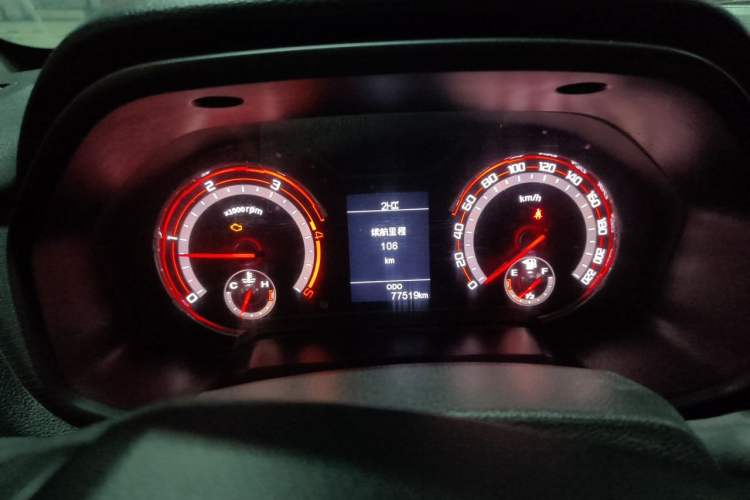 Used SAIC MAXUS T60 2020 2.0T Diesel Manual 4x4 High-Ride Pioneer Edition Long Wheelbase China VI Standard Instrument Cluster