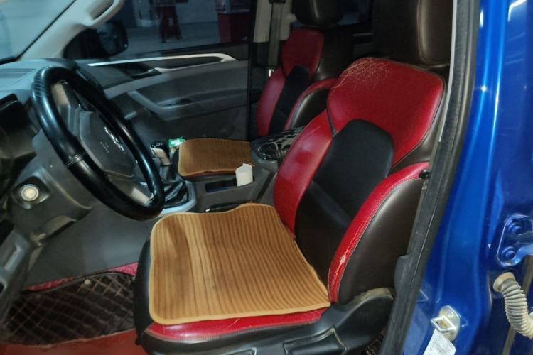 Used SAIC MAXUS T60 2020 2.0T Diesel Manual 4x4 High-Ride Pioneer Edition Long Wheelbase China VI Standard Left Front Seat