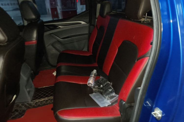 Used SAIC MAXUS T60 2020 2.0T Diesel Manual 4x4 High-Ride Pioneer Edition Long Wheelbase China VI Standard Left Rear Seat