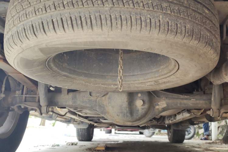 Used SAIC MAXUS T60 2020 2.0T Diesel Automatic 2WD High-Ride Pioneer Edition Long-Body China VI Chassis Rear