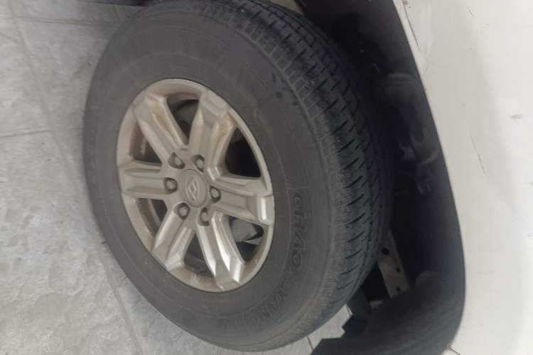 Used SAIC MAXUS T60 2020 2.0T Diesel Manual Two-Wheel Drive High-Ride Pioneer Edition Standard Cab China VI Exterior 7