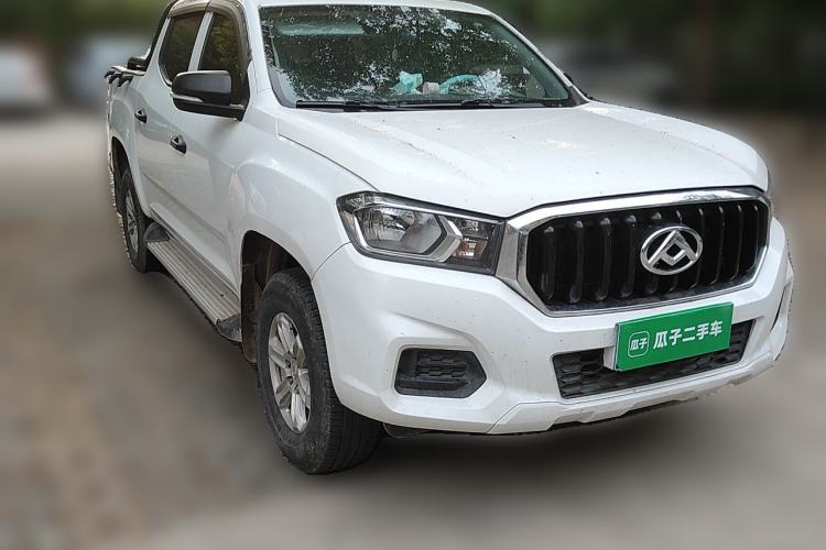 Used SAIC MAXUS T60 2020 2.0T Diesel Manual Two-Wheel Drive High-Ride Pioneer Edition Standard Cab China VI Front Right 45 Deg