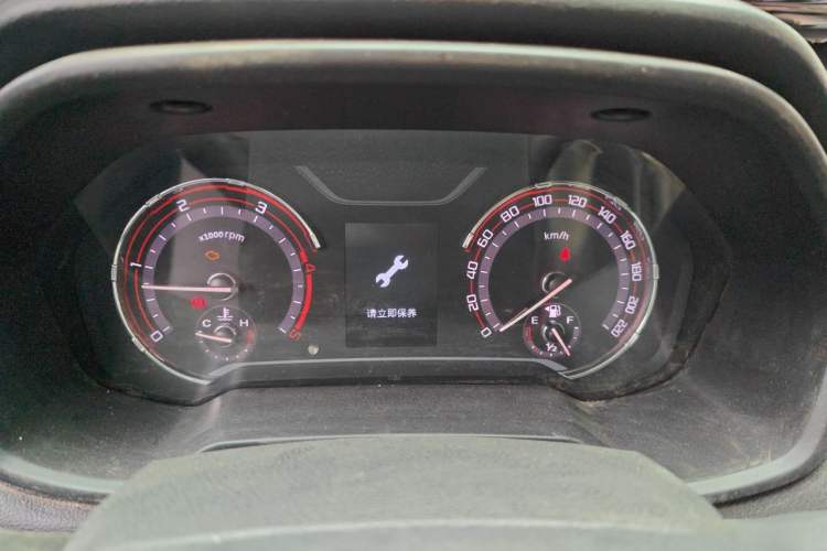 Used SAIC MAXUS T60 2020 2.0T Diesel Manual Two-Wheel Drive High-Ride Pioneer Edition Long Wheelbase China VI Standard Instrument Cluster