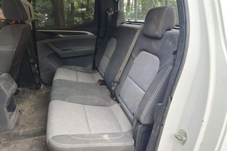 Used SAIC MAXUS T60 2020 2.0T Diesel Automatic 2WD High-Ride Pioneer Edition Long-Body China VI Left Rear Seat