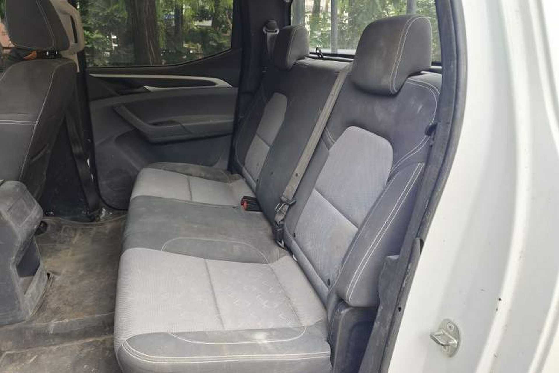 Used SAIC MAXUS T60 2020 2.0T Diesel Automatic 2WD High-Ride Pioneer Edition Long-Body China VI Left Rear Seat