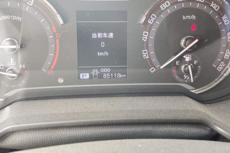 Used SAIC MAXUS T60 2020 2.0T Diesel Automatic 2WD High-Ride Pioneer Edition Long-Body China VI Odometer Close Up